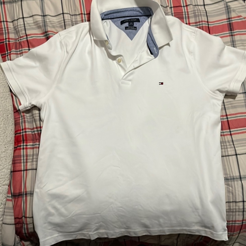 Large Tommy Hilfiger Short Sleeve Dress Shirt